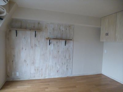 シャビーシックなアクセントウォール